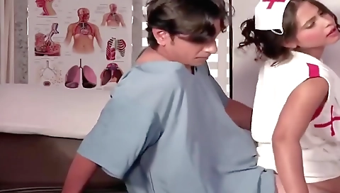 Dr. Jhatka Adult Hindi Web Series Free (s01e02)
