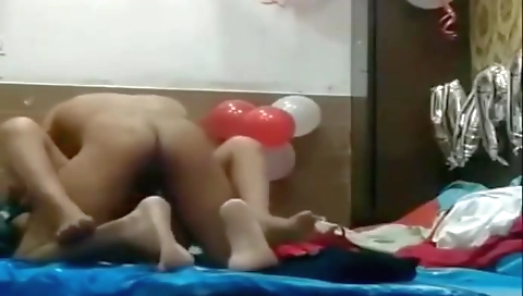 Indian Birthday Girl Ko Jamkar Choda Xxx Video