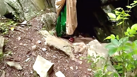 Mature Mallu Wife Has Risky Outdoor Sex With Stranger