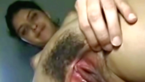 Bangalore Bhabhi Showing Her Pink Pussy To Lover Over Cam