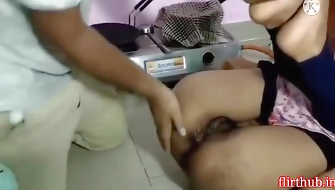 Sali Ko Kitchen Me Bula Ke Kari Chudai