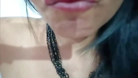 Desi Horny Housewife And Her Hot Boobs And Pussy