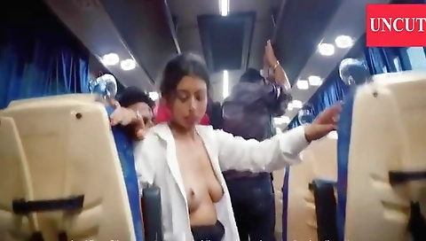 Girlfriend Has Hardcore Sex In Bus