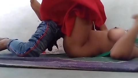 Makan Malkin Ko Usike Mkan Me Chod Diya