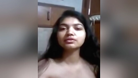 College Girlfriend Makes Video For Bf While Fingering