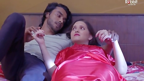 Desi Bhabhi Ne Pati Aur Devar Ko Choda - Devar Bhabhi