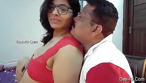 Famous Desi Couple Bhabhi Boobs Sucking And Fingerring Cam Show 4