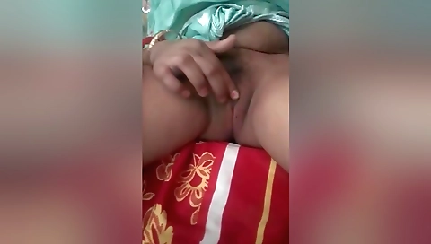 Desi Wife Showing Her Wet Pussy