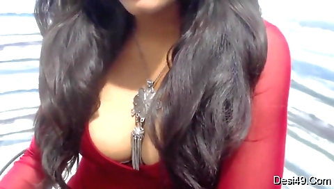 Today Exclusive-sexy Desi Girl Showing Her Boobs On Live Show