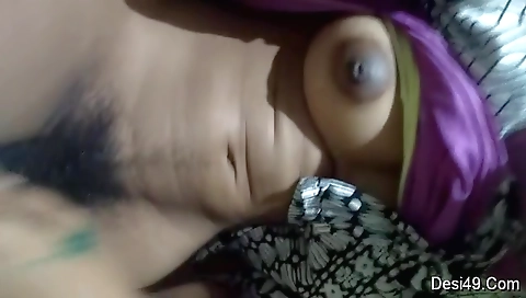 Exclusive- Hot Look Desi Girl Showing Her Boobs And Pussy