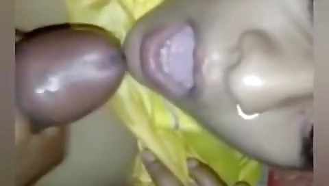 Beautiful Rajsthani Bhabiji Sucking Penis Mms Video