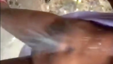 Tamil Girl Rainy Day Outdoor Peeingදෙමළ නංගියා චූ දාගෙන වැස්සෙ තෙමෙනවා With South Indian And Sri Lankan