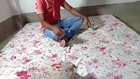 Flipkart Delivery Boy Se Saman Ke Pese Ke Badle Chut Chudaya