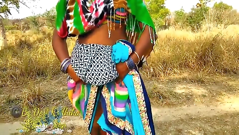Outdoor Injoy Indian Dehati Bhabhi Nude In Sexy Saree Desi