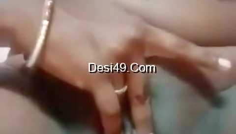 Desi Tamil Girl Shows Her Boobs And Pussy 1
