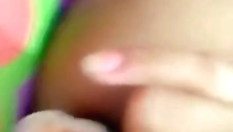 Today Exclusive- Sexy Lankan Girl Enjoy With Test Tube