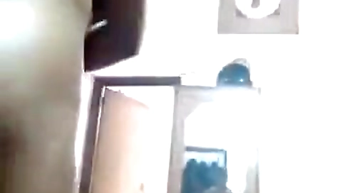 Indian Couple Naughty Sex Play On Cam