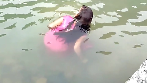 Mumbai Ashu In Sex In Water Public Place Hard Fucking