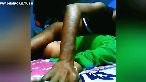 Li Ya - Bade Bhai Ki Sali Ko Bed Pe Lita Kar Khub Clear Hindi Voice