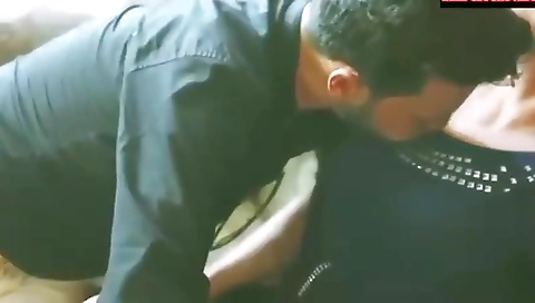 Sweet Indian Couple Ne Goa Jaake Apna Pura Josh Nikala