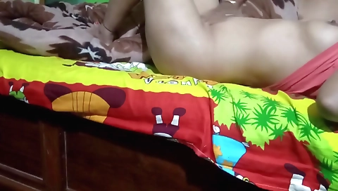 Kirayedar Bengali Bhabhi Ko Jamkar Choda - Clear Hindi Voice