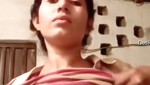 Today Exclusive- Paki Girl Showing Her Boobs 4