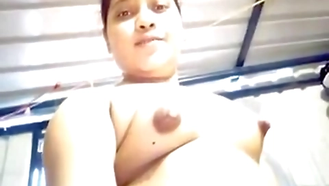 Chubby Bhabhi Topless Show Selfie Cam Video