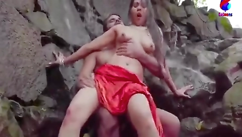 Devadasi Waterfall Sex Video – Hindi Blue Film