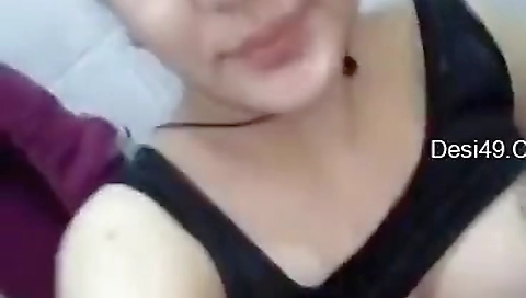 Today Exclusive- Sexy Desi Girl Showing Her Boobs And Pussy
