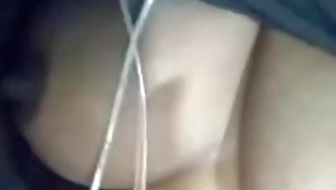 Today Exclusive- Desi Girl Showing Her Boobs On Video Call