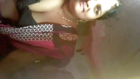 Sexy Odia Bahbhi Showing Her Big Boobs With Odia Audio