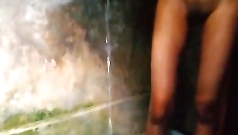 Sri Lankan - Girl Bathing නාන හැටි හොරෙන් බලනව