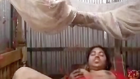 Bangladeshi Village Slut Showing Naked Pussy On Cam