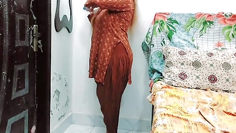 Indian Step mom Secret Sex With Neighbour With Clear Hindi Audio