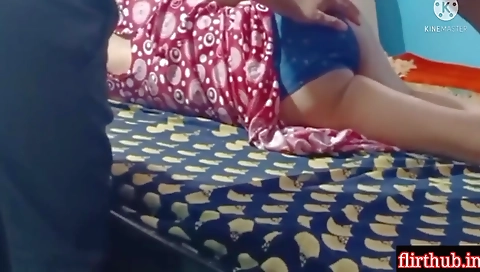 Ghar Pr Akeli Dekh Chachi Ki Piche Se Chut Maari