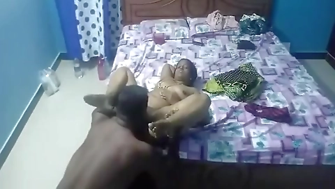 Tamil Aunty Enjoys Pussy Licking Stimulation With Hubby