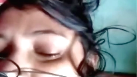 Today Exclusive- Sexy Desi Bhabhi Showing Her Boobs On Video Call