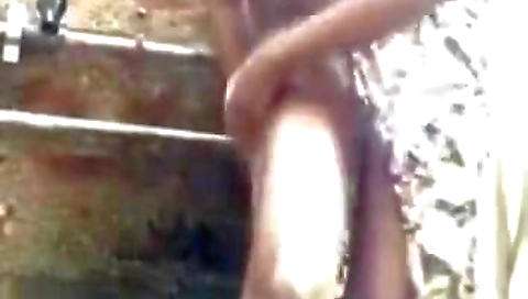 Outdorbath Leaked 2 බෝඩිමේ නන්ගි නාන එක ගෙදර කොල්ලා වීඩියෝ කරලා - Sri Lankan