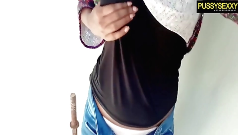 Indian Girl In Public Washroom Full Video - Sri Lankan And Horny Lily