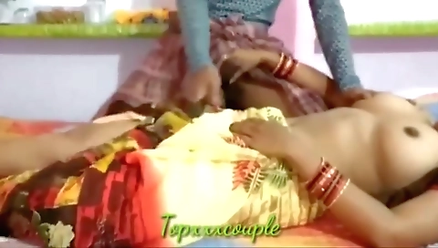 Pados Ki Bhabhi Ko Diya Apna Mota Lund