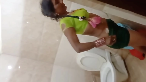 Young Boy And Hot Step mother In Holi Waale Din Aunty Ne Kiya Rough Sex And Hard Fucking With