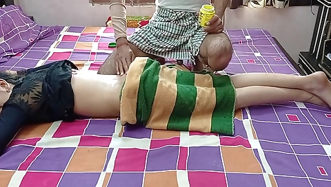 Nokar Se Krvayi House Wife Ne Massage Ke Bahne Chudayi Desi Malkin Ki Chuda Full Hd Desifilmy45 Indian Wife Hindi Sex V