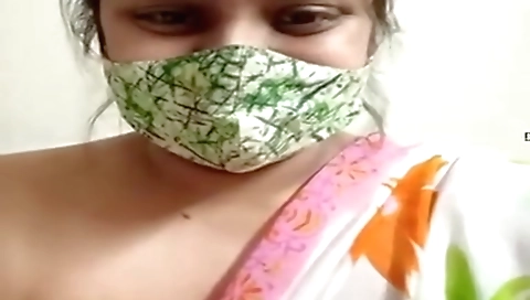 Tamil Girl Fingering Her Pussy