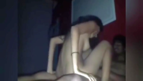 Raat Me Hostle Me Ghus Ke Gf Ko Choda With Hot Indian