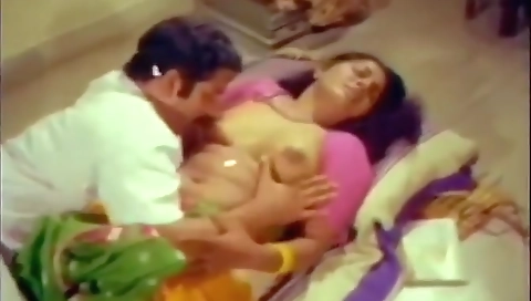 Desi Bhabhi, Indian Aunty And Desi Aunty In Indian Tamil Bhabhi Left Unsatisfied