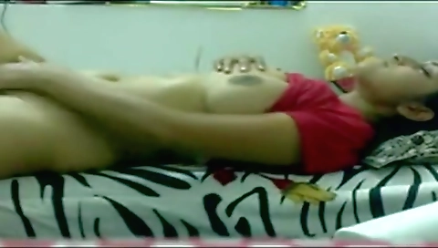 Horny And Natural Jamila