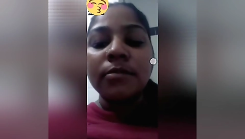 Desi Mallu Girl Showing Her Boobs And Pussy Fingering On Video Call