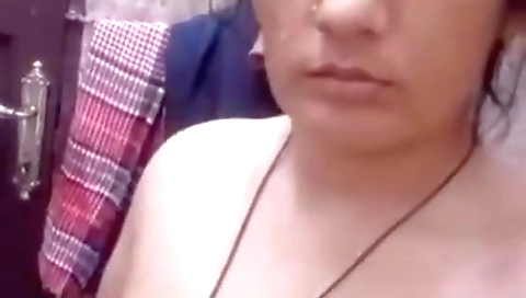 Cute Indian Housewife Making Her Own Nude Video