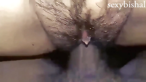 भारतीय महिलाको भुत्ले पुती चिक्दै नेपाली बोका Nepali Boy Fucking Hurny Indian Woman