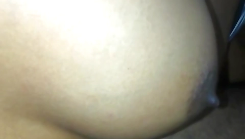 බැලුවෙ නැද්ද තාම අලුත් එක Sri Lanka Hand Job With Stepsister